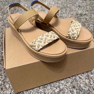 Rothy's Tan and Cream Woven Sandals